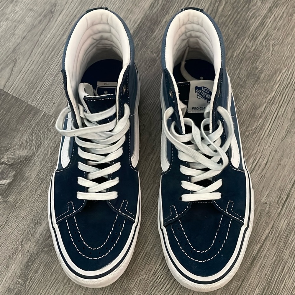 VANS Men’s 7.5 BLUE $70 
Excellent Condition